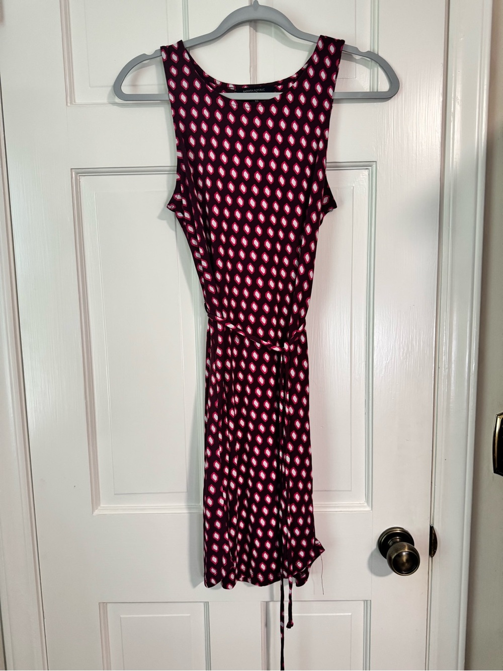 Banana Republic Sleeveless Pink and Black Printed Midi Dress
